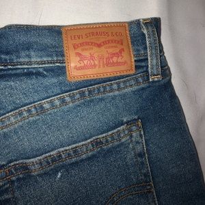 High Rise Levi Shorts